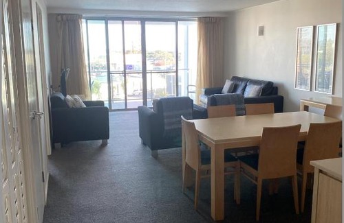 Ballina Apartment | Pool View Retreat