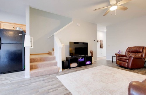 Manhattan House | Pool, Workspace, Garage 3bd 3bth - Pastore's Place