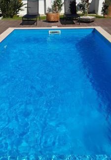 Fernao Ferro Apartment | Poolemonhouse