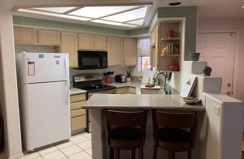 North Mountain Condo | Poolside Condo at Pointe Resort at Tapatio Cliffs