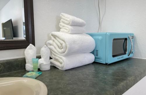 Lake City Hotel | Poolside Double Rooms