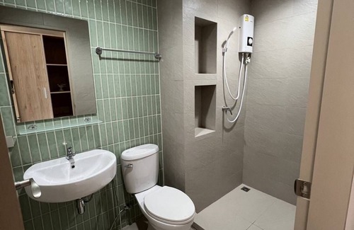 Rong Muang Apartment | POP Heritage Residence Siam