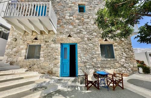 Astypalaia House | Popi Studios Two storey traditional house