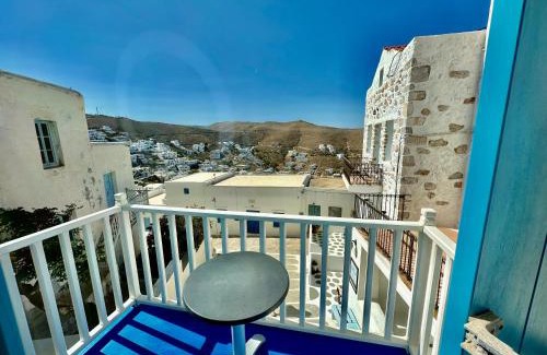 Astypalaia House | Popi Studios Two storey traditional house