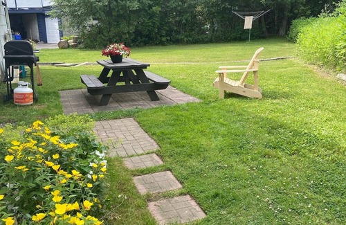 Fenelon Falls Cottage | Poplar Place by the Lake