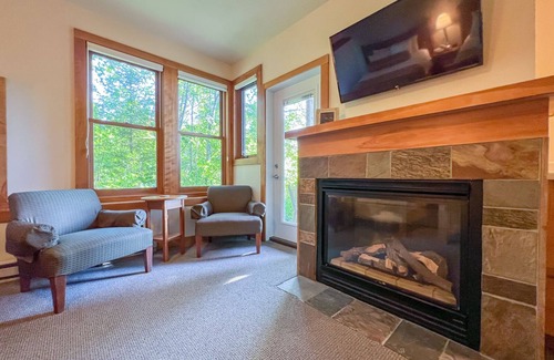 Lutsen Hotel | Poplar River Condos 504 - Lake Superior - Lutsen, MN