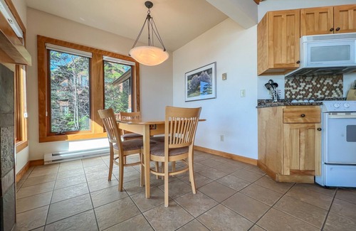 Lutsen Condo | Poplar River Condos 522 - Lake Superior - Lutsen, MN