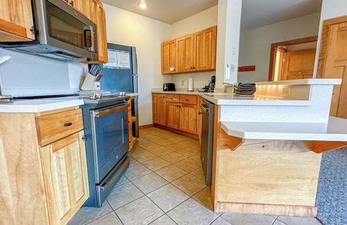 Lutsen Condo | Poplar River Condos 584-586 - Lake Superior - Lutsen, MN