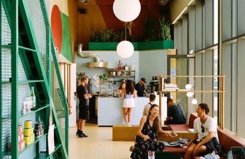 Amsterdam North Hotel | Poppies