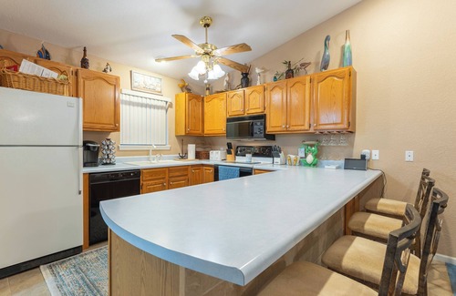 Osage Beach Condo | Popular Beautiful & warm 2 bedroom condonMM 3 Grand Glaize Arm, Osage beach, MO.