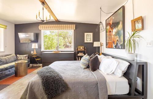 Joshua Tree Apartment | Popular Homestead! Location, Stargaze, Views!