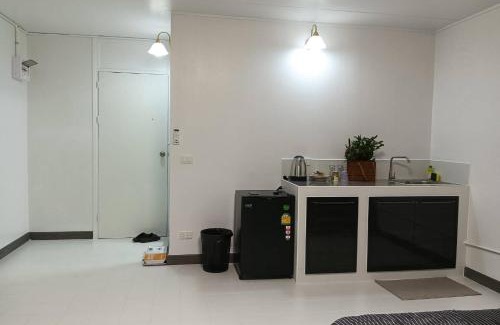 Ban Mai Apartment | Popular Muang Thong Thani Condo, Building T9, Floor 8, Room 13