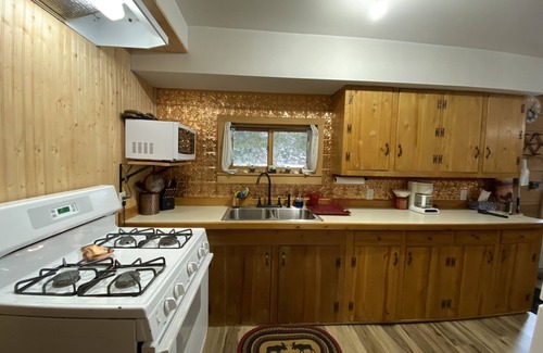 De Tour Village House | Porcupine Cabin - enjoy all your outdoor activities