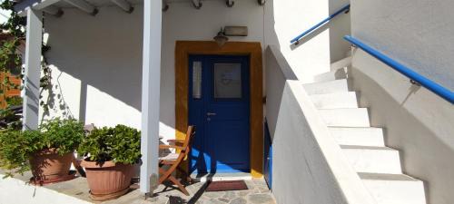 Kithira House | Porphyra