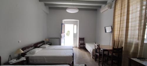 Kithira House | Porphyra