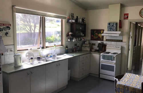 Port Campbell House | Port Campbell Guesthouse & Flash Packers