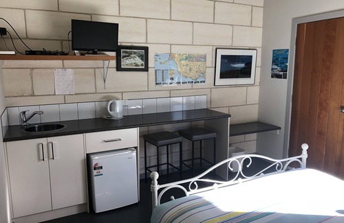 Port Campbell House | Port Campbell Guesthouse & Flash Packers