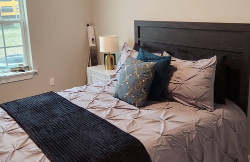 Shreveport House | Port-City Premium Elegance 3 Bed/2 Bath Home