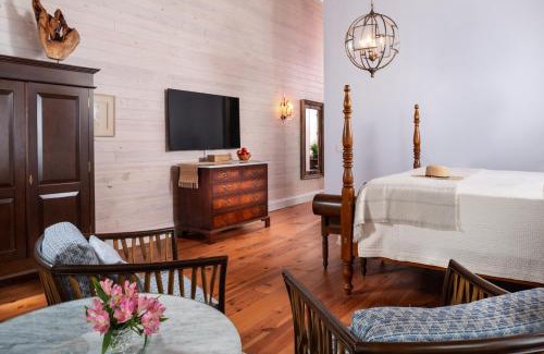 Melbourne Beach Bed & Breakfast | Port d'Hiver Bed and Breakfast