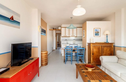 Llanca Apartment | Port de Llançà 43 – Top-floor apt with shared pool