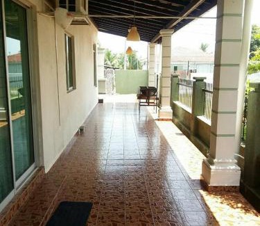 Taman Pantai Dickson House | Port Dickson Holiday Home Villa