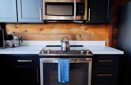 Port Hadlock House | Port Hadlock Luxury Cabin Retreat Awaits you! cabin