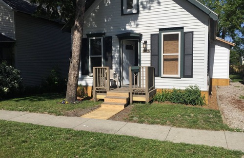 Port Huron Cottage | Port Huron Cottage Home Steps To St. Clair River And 4 Blocks To Beach On Lake