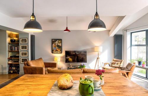 Wolvercote House | Port Meadow View