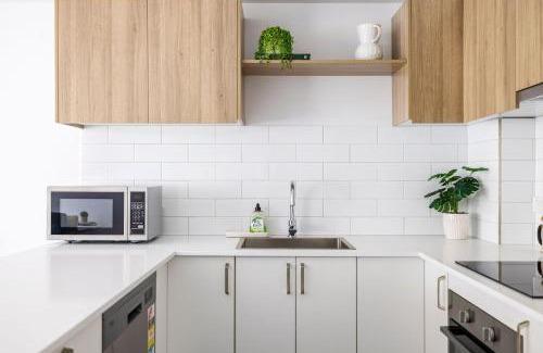 Salamander Bay House | Port Stephens Spacious Townhouse