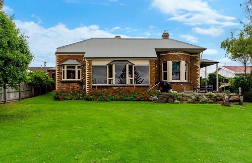 Portland House | Port View