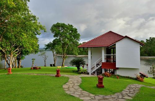 Cavinti Apartment | Porta Verde Resort Cavinti Laguna with Lake View