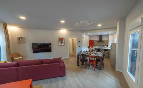 Rochapea Apartment | Portal de Francia by Clabao