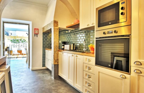 Santo Estevao Apartment | Portas do Sol Terrace –pure charm in Alfama (A/C)