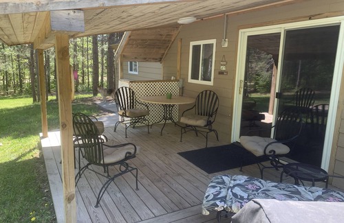 Gaylord House | Porter’s Place - cozy and quiet home centrally located in Northern Michigan.