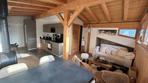 Montriond Apartment | Portes du Soleil T3 "comme un chalet" direct access Morzine Avoriaz
