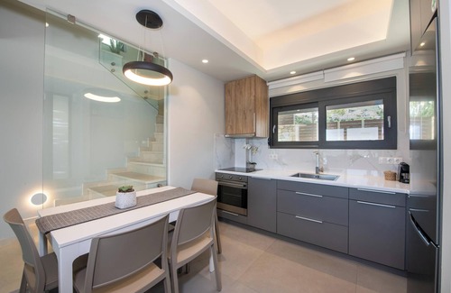 Agios Vasileios Villa | Porti Iraklis 2 - A Stylish Eco Villa near beaches