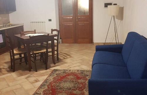 Fratta House | Portion of a farmhouse with 30 beds - 4 apartments and 2 rooms