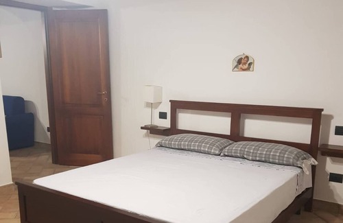 Fratta House | Portion of a farmhouse with 30 beds - 4 apartments and 2 rooms