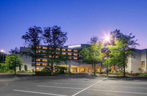 South Portland Hotel | Portland Sheraton at Sable Oaks