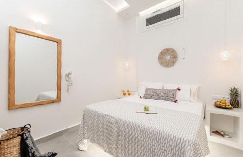 Schoinousa Hotel | Porto Dema Luxury Suites