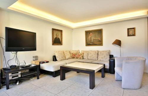 Oborishte Apartment | Portofino Apartment
