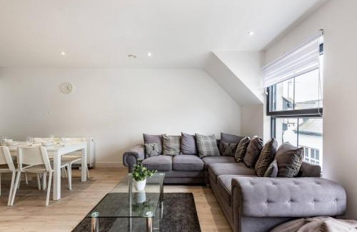 Isle of Luing Apartment | Portrush Family Stay By The Beach