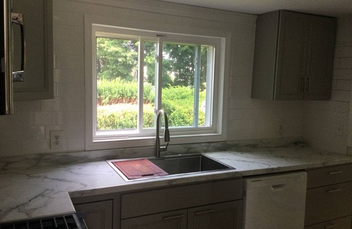 Portsmouth House | Portsmouth waterfront and private!