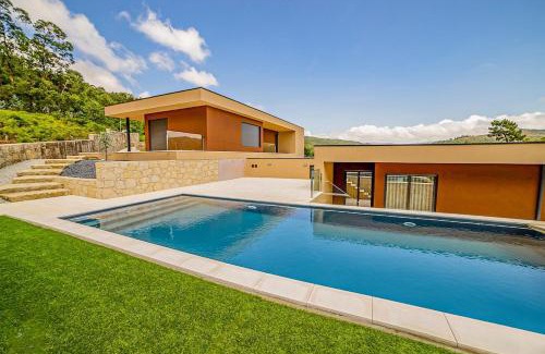 Cardielos Villa | Portugal Active Nature Hill Duo