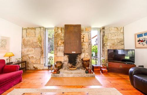 Cardielos House | Portugal Active Oliveiras Farm
