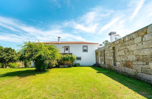 Cardielos House | Portugal Active Oliveiras Farm
