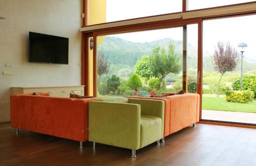 Cabarceno Hotel | Posada Cabárceno