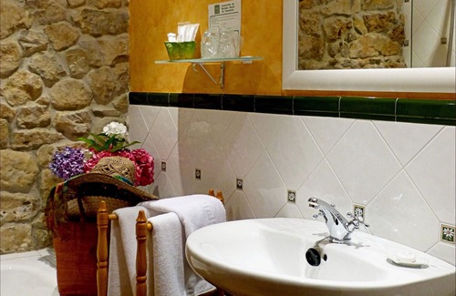 Helguera Hotel | Posada La Cotía
