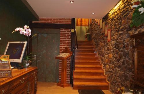 Escalante House | Posada Los Gallos