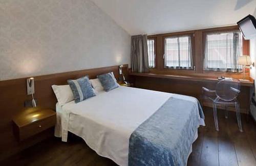 Arevalo Hotel | Posada Real Los Cinco Linajes